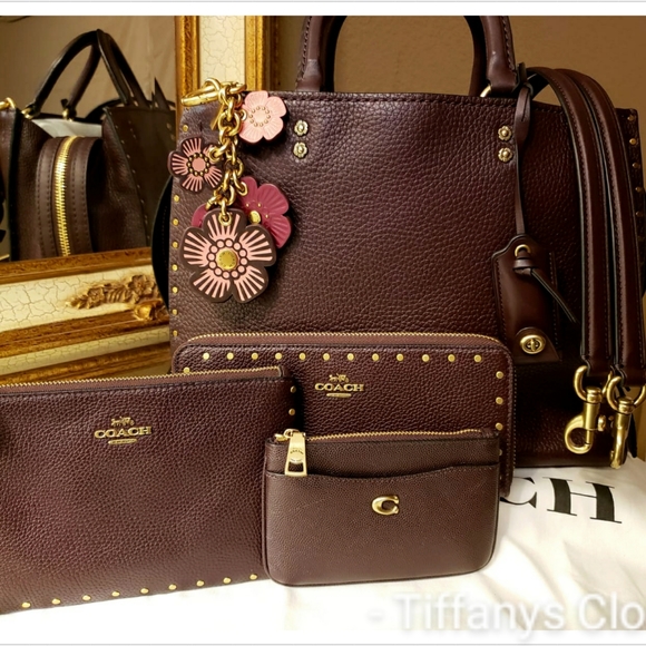 Coach 💋 1941 Rogue 30 31 Border Rivet Tea Rose - Picture 9 of 10